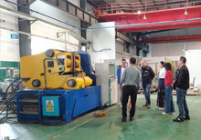 俄羅斯客戶來(lái)廠驗(yàn)收自適應(yīng)脈沖閃光對(duì)焊機(jī)