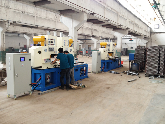 安嘉雙頭閃光對(duì)焊機(jī)艾芬達(dá)現(xiàn)場案例