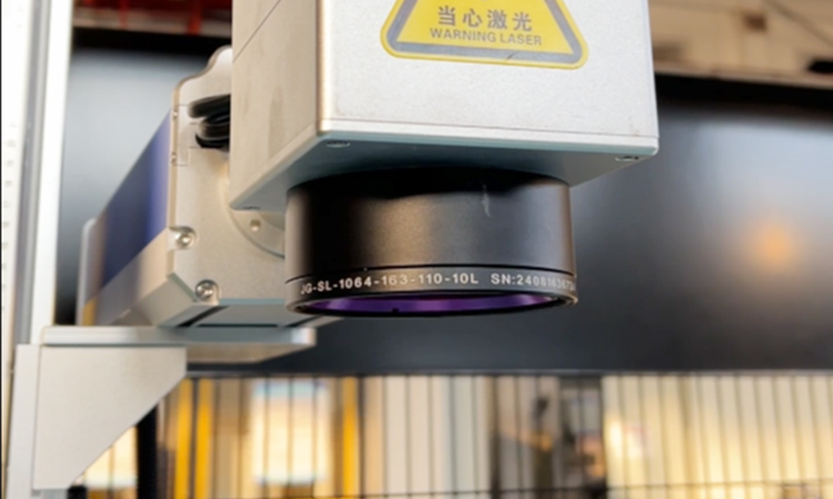 自動點焊機上的CCD視覺成像