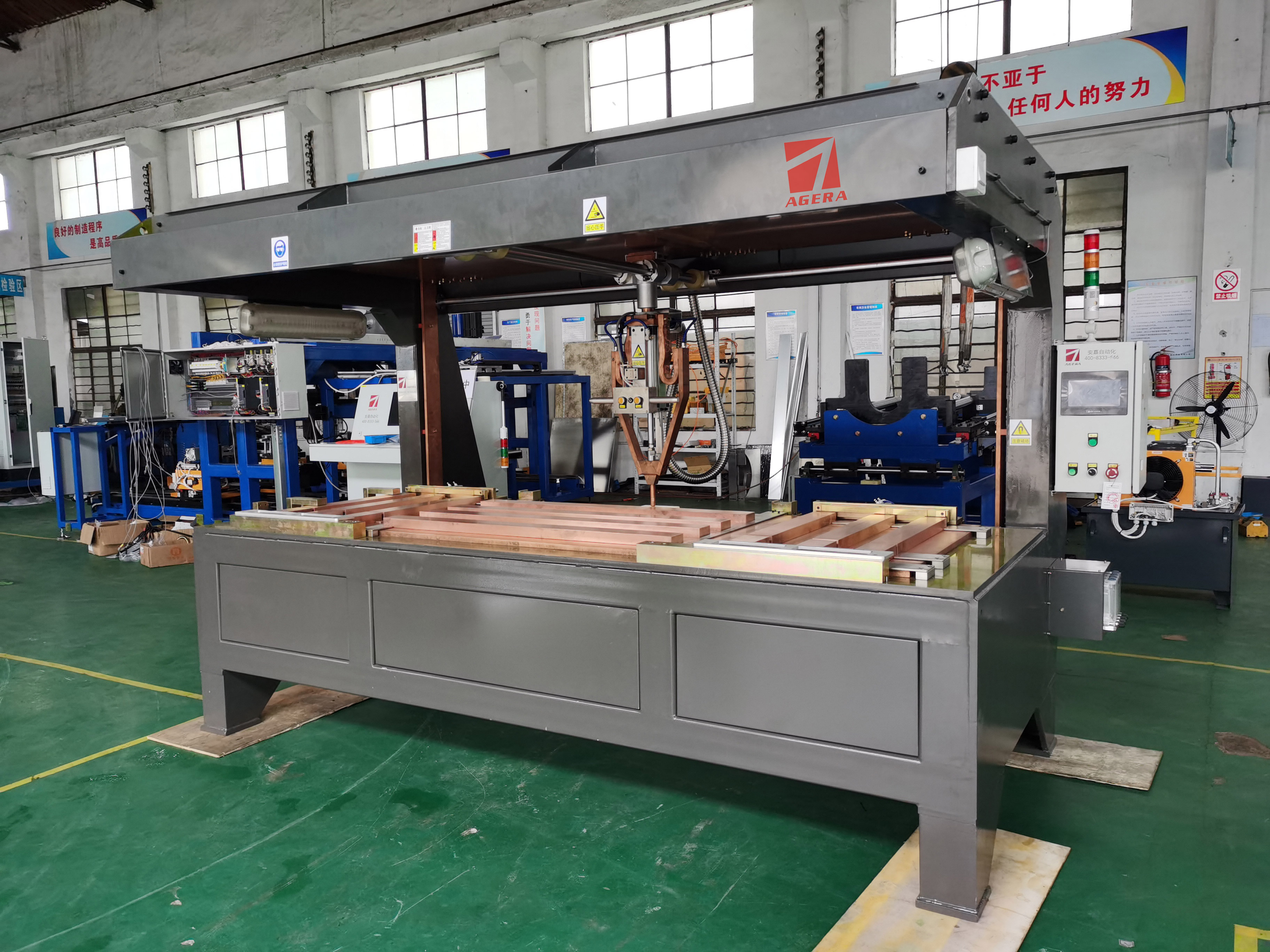 安嘉電梯門板加強(qiáng)筋龍門點焊機(jī)